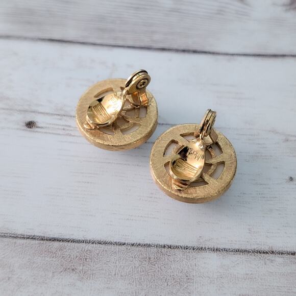 Vintage Monet Clip On Earrings Domed White with Gold Tone Statement - Picture 5 of 5